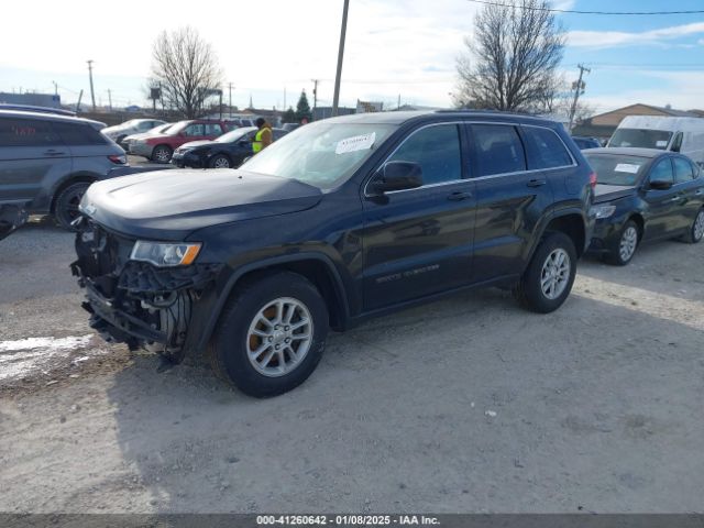 1C4RJFAG7JC244103 Jeep Grand Cherokee Laredo 4x4