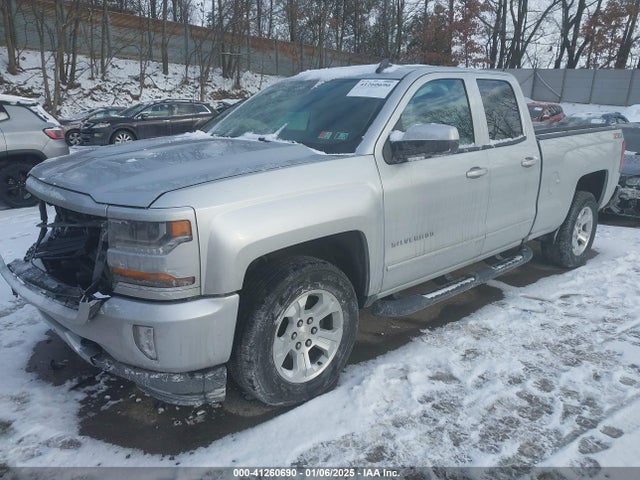1GCVKREC8JZ193860 Chevrolet Silverado 1500 2lt