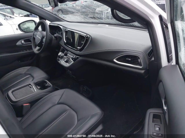 Chrysler Pacifica Hybrid S Appearance Pkg 2024 2C4RC1S79RR112149 Image 5