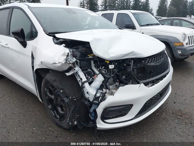 Chrysler Pacifica Hybrid S Appearance Pkg 2024 2C4RC1S79RR112149 Image 6