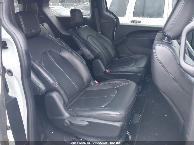 Chrysler Pacifica Hybrid S Appearance Pkg 2024 2C4RC1S79RR112149 Image 8