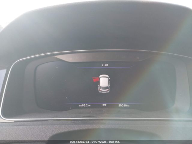 WVWVF7AU9JW285262 Volkswagen Golf R 2.0t W/dcc   Navigation