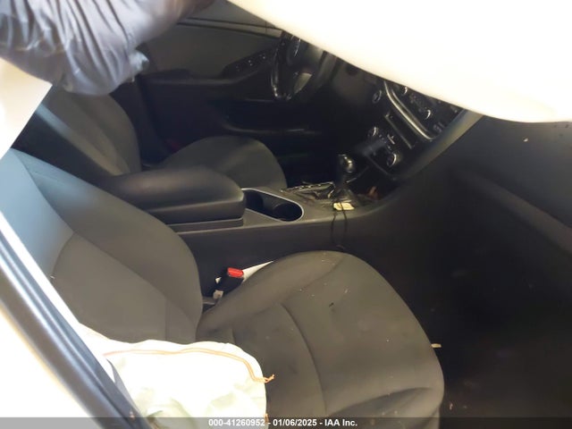 KNAGM4AD1E5062669 KIA Optima Hybrid Lx