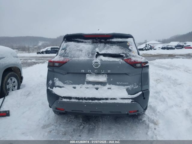 5N1AT3BB2MC677997 Nissan Rogue Sv Intelligent Awd
