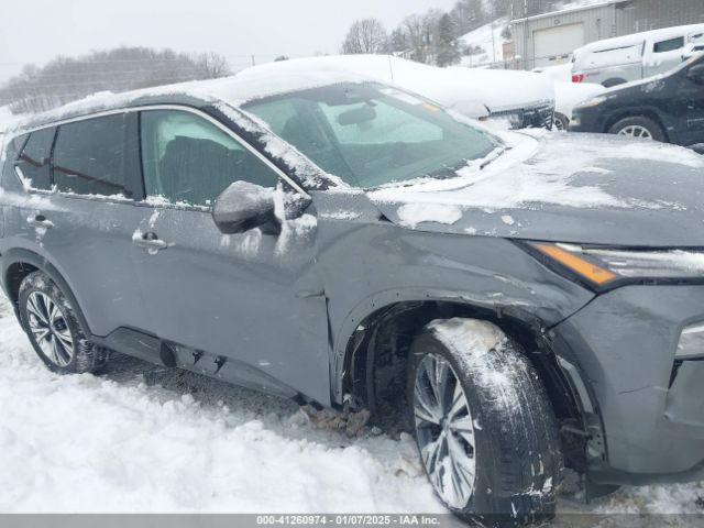 5N1AT3BB2MC677997 Nissan Rogue Sv Intelligent Awd