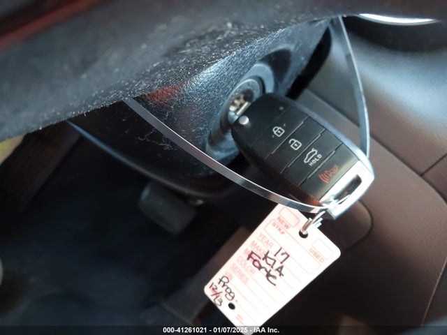 KIA FORTE LX 2017 3KPFK4A73HE092067 Image 11