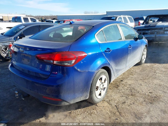 KIA FORTE LX 2017 3KPFK4A73HE092067 Image 4