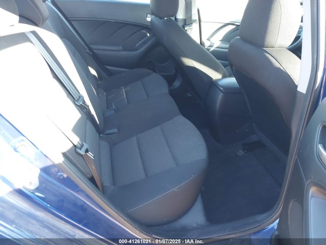 KIA FORTE LX 2017 3KPFK4A73HE092067 Image 8
