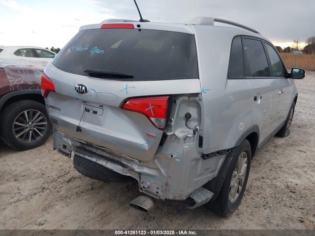 KIA SORENTO LX 2014 5XYKTCA68EG523806 Image 4