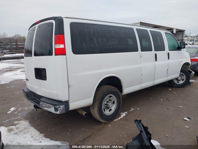 Chevrolet Express 3500 Lt 2017 1GAZGPFG4H1185121 Image 4
