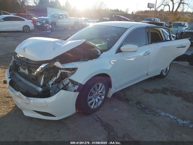 Nissan Altima 2.5 S 2018 1N4AL3AP3JC218657 Image 2