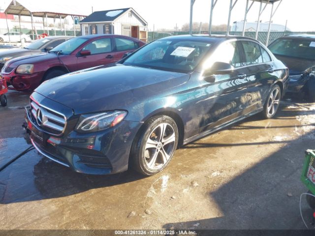 WDDZF4KB5JA365156 Mercedes-Benz E 300 4matic