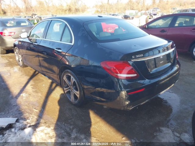 WDDZF4KB5JA365156 Mercedes-Benz E 300 4matic