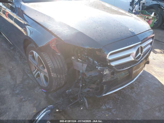 WDDZF4KB5JA365156 Mercedes-Benz E 300 4matic