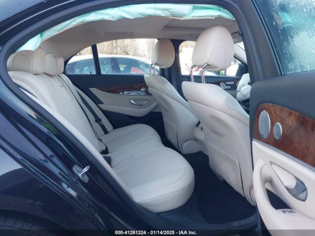 WDDZF4KB5JA365156 Mercedes-Benz E 300 4matic