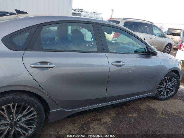 3KPF54AD8PE567501 KIA Forte Gt-line