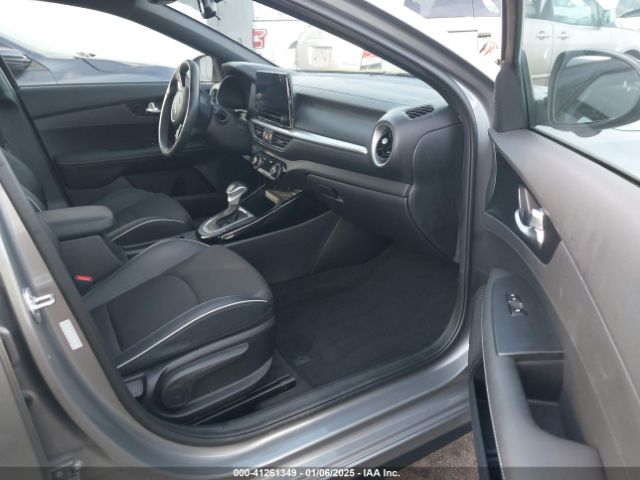 3KPF54AD8PE567501 KIA Forte Gt-line