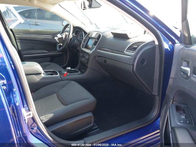 2C3CCAAGXLH112122 Chrysler 300 Touring