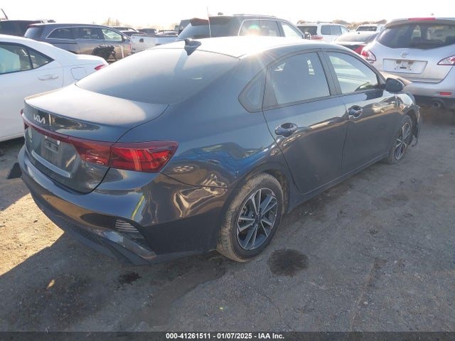 3KPF24AD8PE654341 KIA Forte Lxs