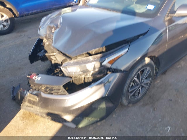 3KPF24AD8PE654341 KIA Forte Lxs