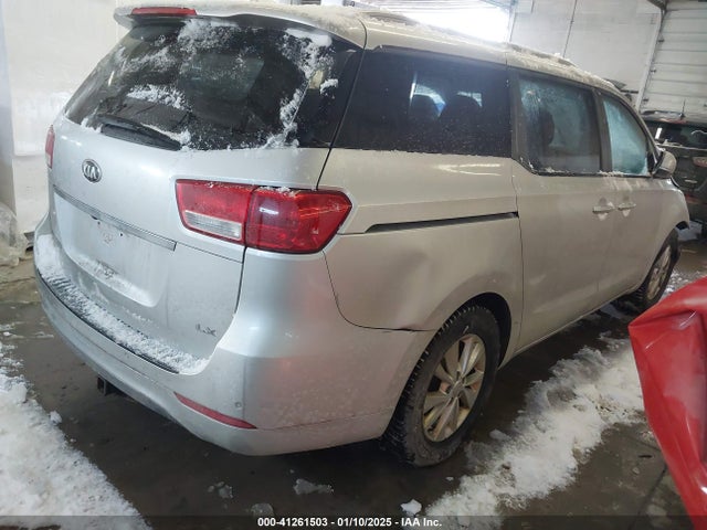 KIA SEDONA LX 2016 KNDMB5C10G6095258 Image 4