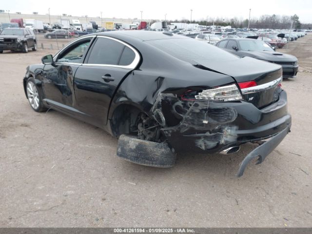 2010 JAGUAR XF SAJWA0GB9ALR58747 Photo 2