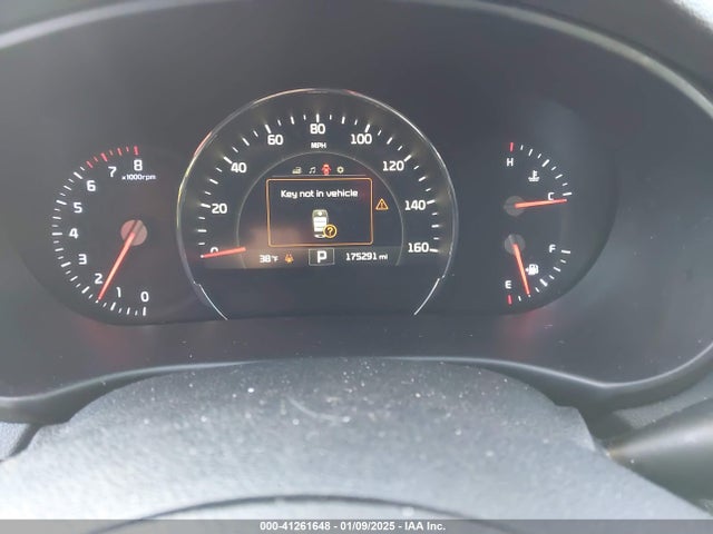 5XYPH4A57HG231895 KIA Sorento 3.3l Ex