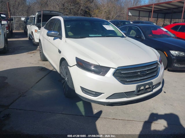 Ford Taurus Limited 2017 1FAHP2F83HG125865 Image 1