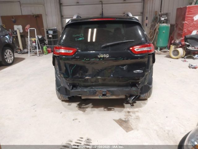1C4PJLCS2FW531636 Jeep Cherokee Latitude