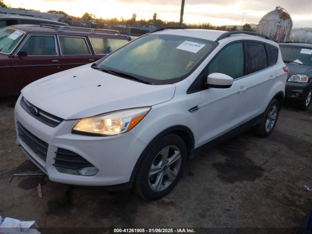 1FMCU0GX6FUA44506 Ford ESCAPE SE