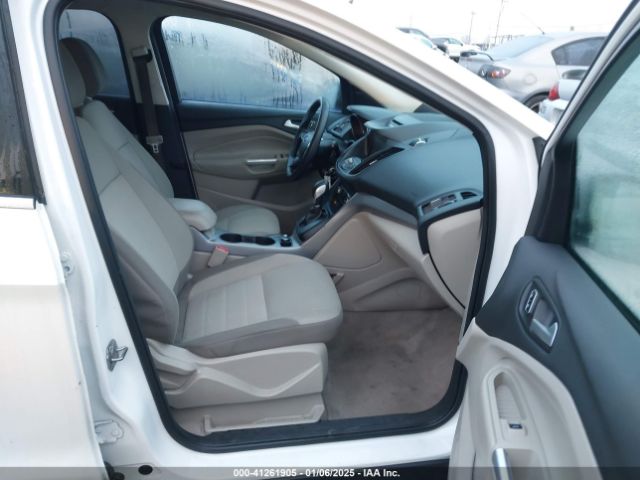 1FMCU0GX6FUA44506 Ford ESCAPE SE