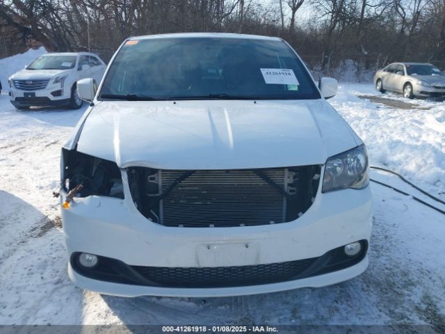 2C4RDGBG8JR153389 Dodge Grand Caravan Se Plus