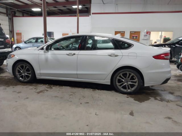 3FA6P0RU0LR203881 Ford Fusion Hybrid Titanium