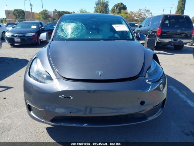 7SAYGDEF8NF398556 Tesla Model Y Performance Dual Motor All-wheel Drive