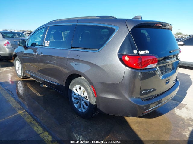 Chrysler Pacifica Touring-l 2017 2C4RC1BG2HR609056 Image 3