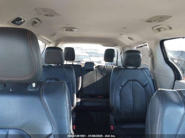 Chrysler Pacifica Touring-l 2017 2C4RC1BG2HR609056 Image 8