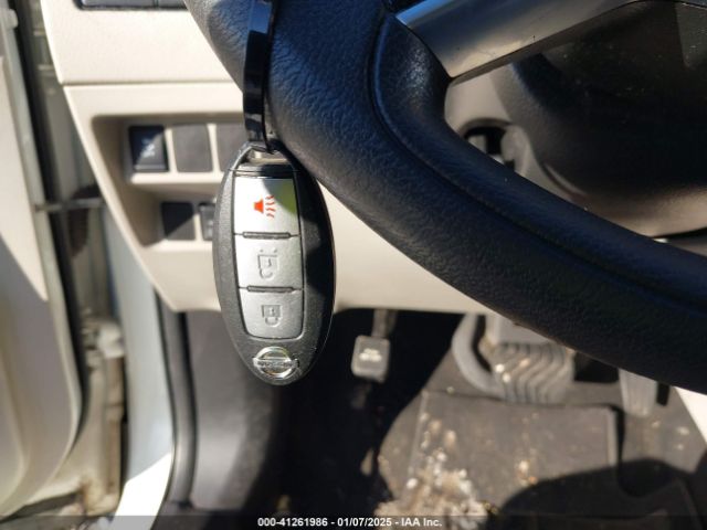 JN1BJ1CR4JW251143 Nissan Rogue Sport Sv