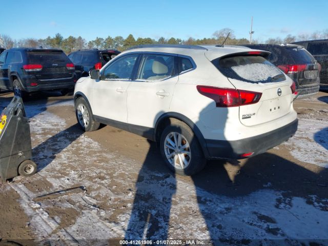 JN1BJ1CR4JW251143 Nissan Rogue Sport Sv