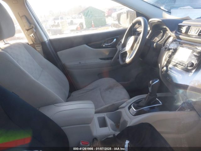 JN1BJ1CR4JW251143 Nissan Rogue Sport Sv