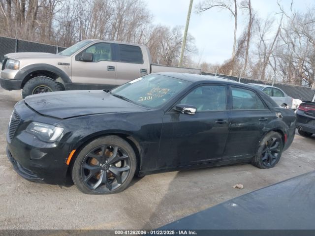 2C3CCABG1PH589932 Chrysler 300 300s