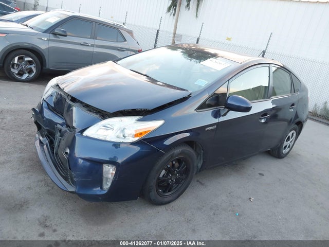 Toyota Prius Five/four/three/two 2014 JTDKN3DU4E0387216 Image 2