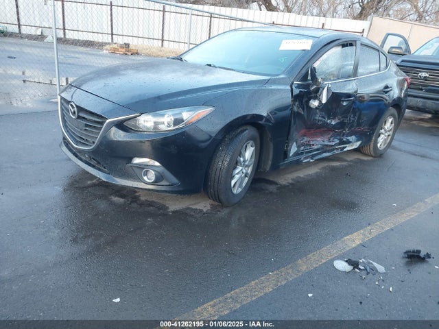 Mazda Mazda3 I Touring 2014 JM1BM1V70E1180901 Image 2