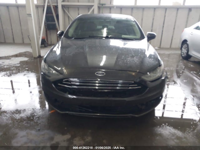 3FA6P0HD1HR126429 Ford FUSION SE