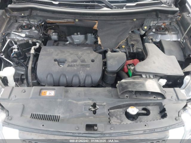 JA4AD2A36KZ014460 Mitsubishi Outlander Es