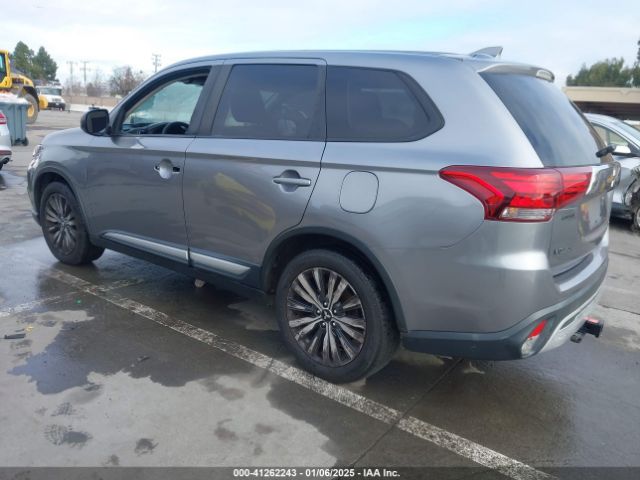 JA4AD2A36KZ014460 Mitsubishi Outlander Es