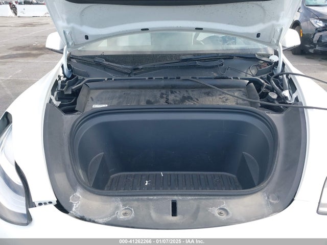 2021 TESLA MODEL Y 5YJYGAEE9MF283644 Photo 9