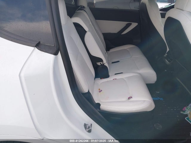 2021 TESLA MODEL Y 5YJYGAEE9MF283644 Photo 7