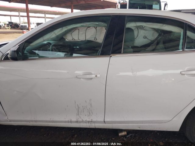 1G11A5SL2FF138577 Chevrolet Malibu 1fl