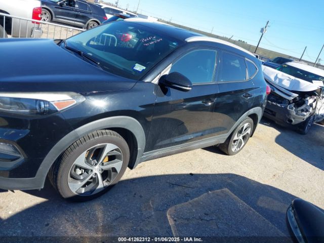 KM8J33A22GU098492 Hyundai Tucson Sport
