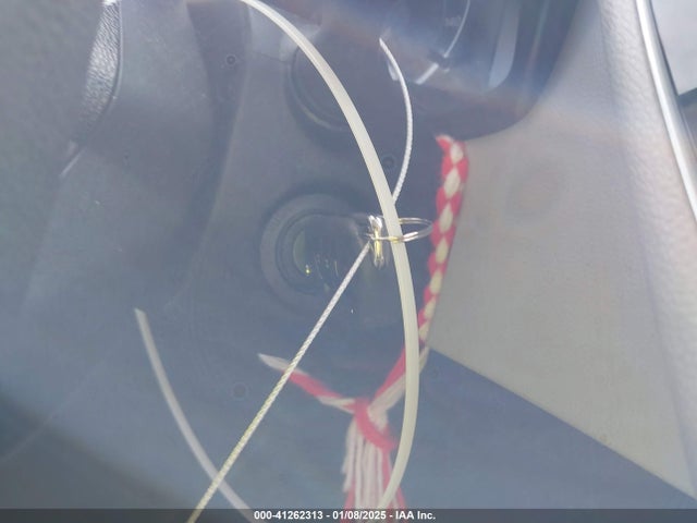 JTDEPRAE2LJ101295 Toyota COROLLA LE